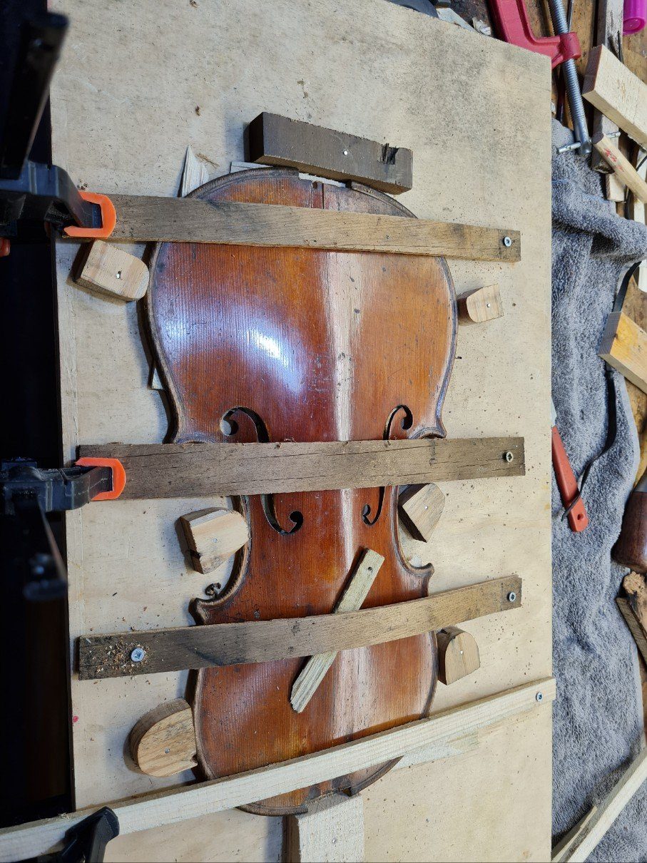 Violin restoration, photo 4